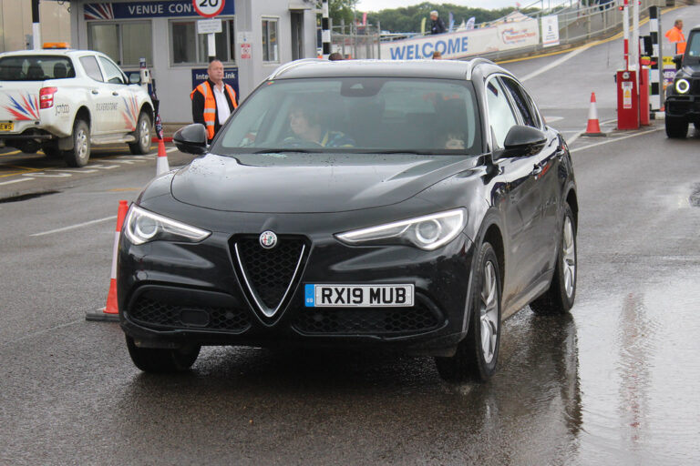 Alfa Romeo Stelvio – dane techniczne i opinie