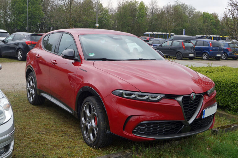Alfa Romeo Tonale – dane techniczne i opinie