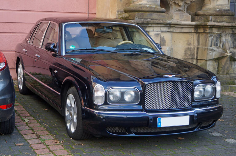 Bentley Arnage – dane techniczne i opinie