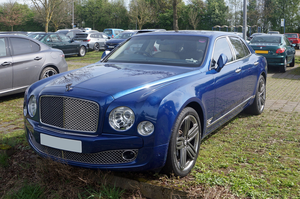 Bentley Mulsanne - dane techniczne i opinie