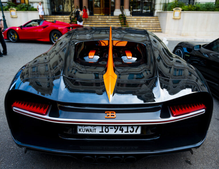 Bugatti Chiron – dane techniczne i opinie