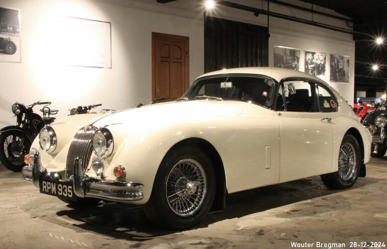 Jaguar XK – dane techniczne i opinie