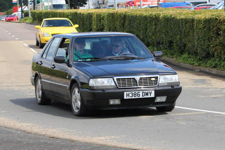 Lancia Thema – dane techniczne i opinie