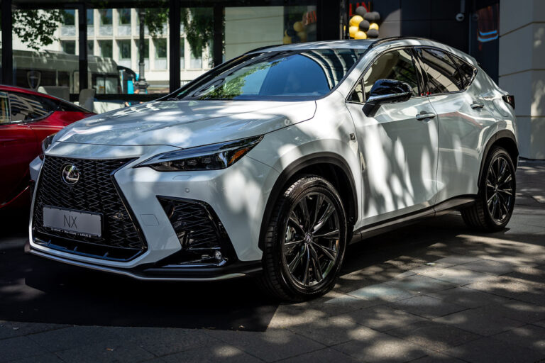 Lexus NX – dane techniczne i opinie