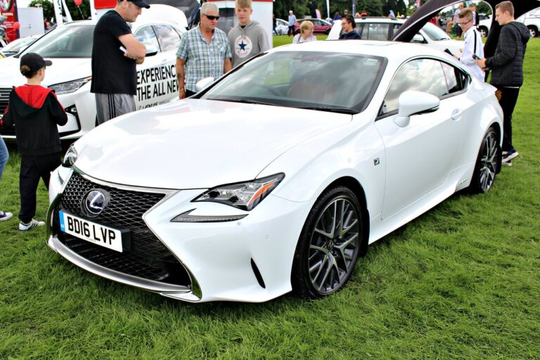 Lexus RC – dane techniczne i opinie