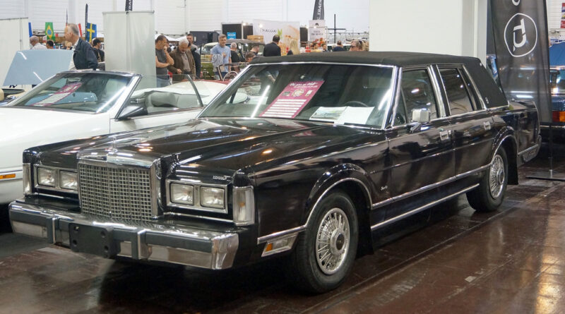 Lincoln Town Car - dane techniczne i opinie