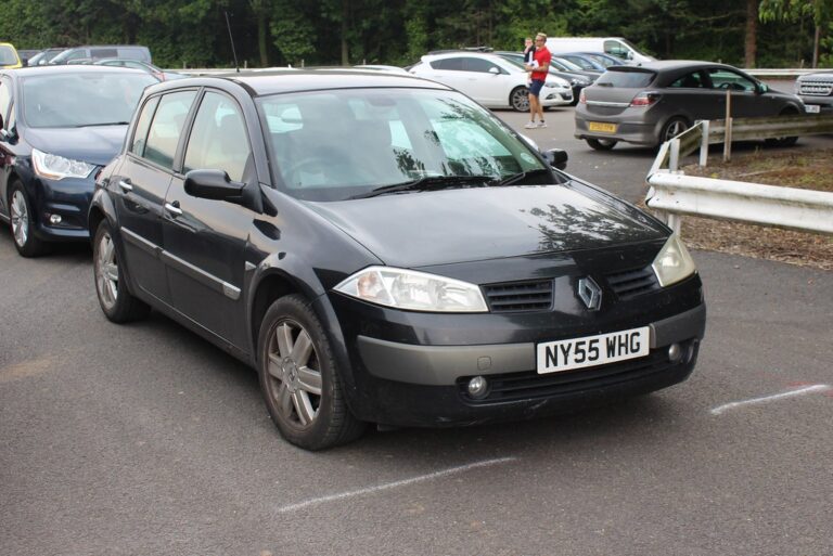 Renault Laguna – dane techniczne i opinie