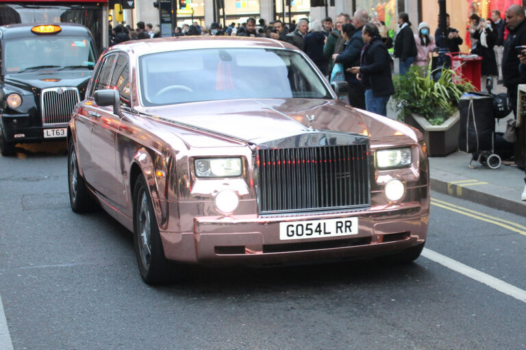 Rolls-Royce Phantom – dane techniczne i opinie