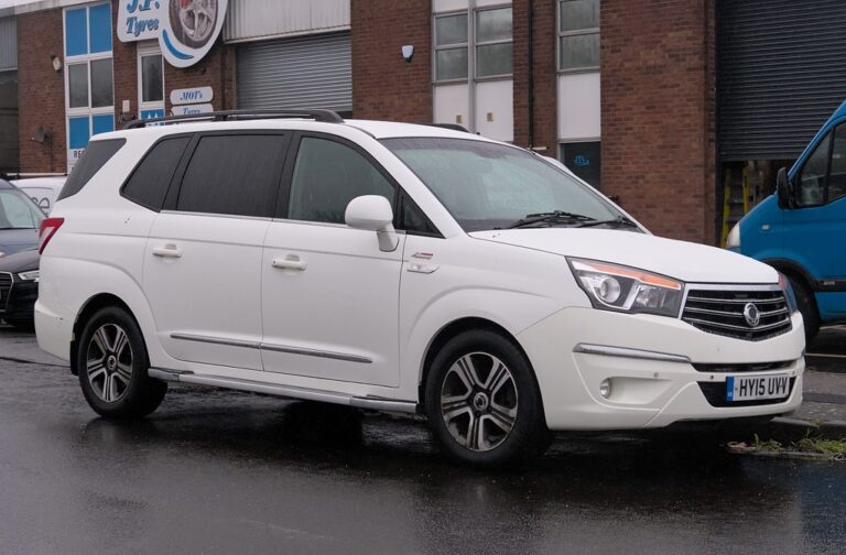 SsangYong Rodius – dane techniczne i opinie