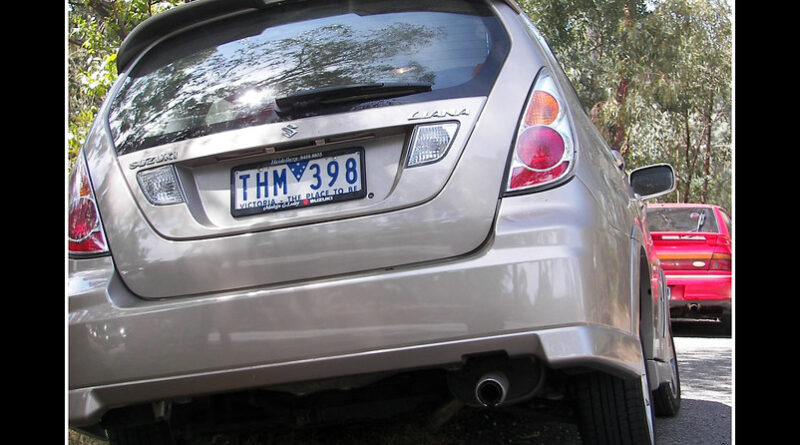 Suzuki Liana - dane techniczne i opinie