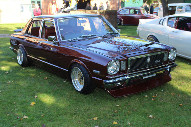Toyota Crown – dane techniczne i opinie