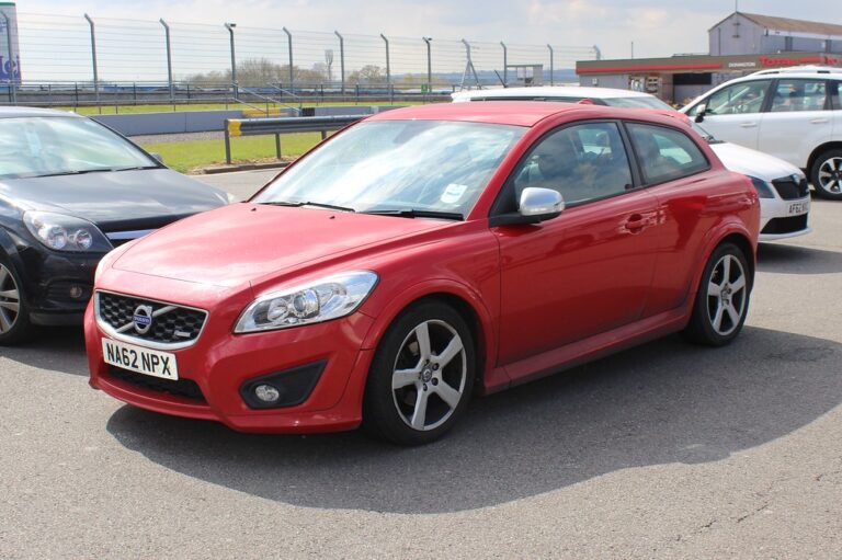 Volvo C30 – dane techniczne i opinie