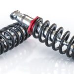 Czy po wymianie amortyzatorów należy ustawiać zbieżność i kiedy jest to potrzebne